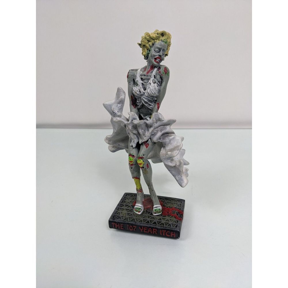 107 Year Itch  - Marilyn Monroe Zombie Statue -‎ Rare & Hard To Find!